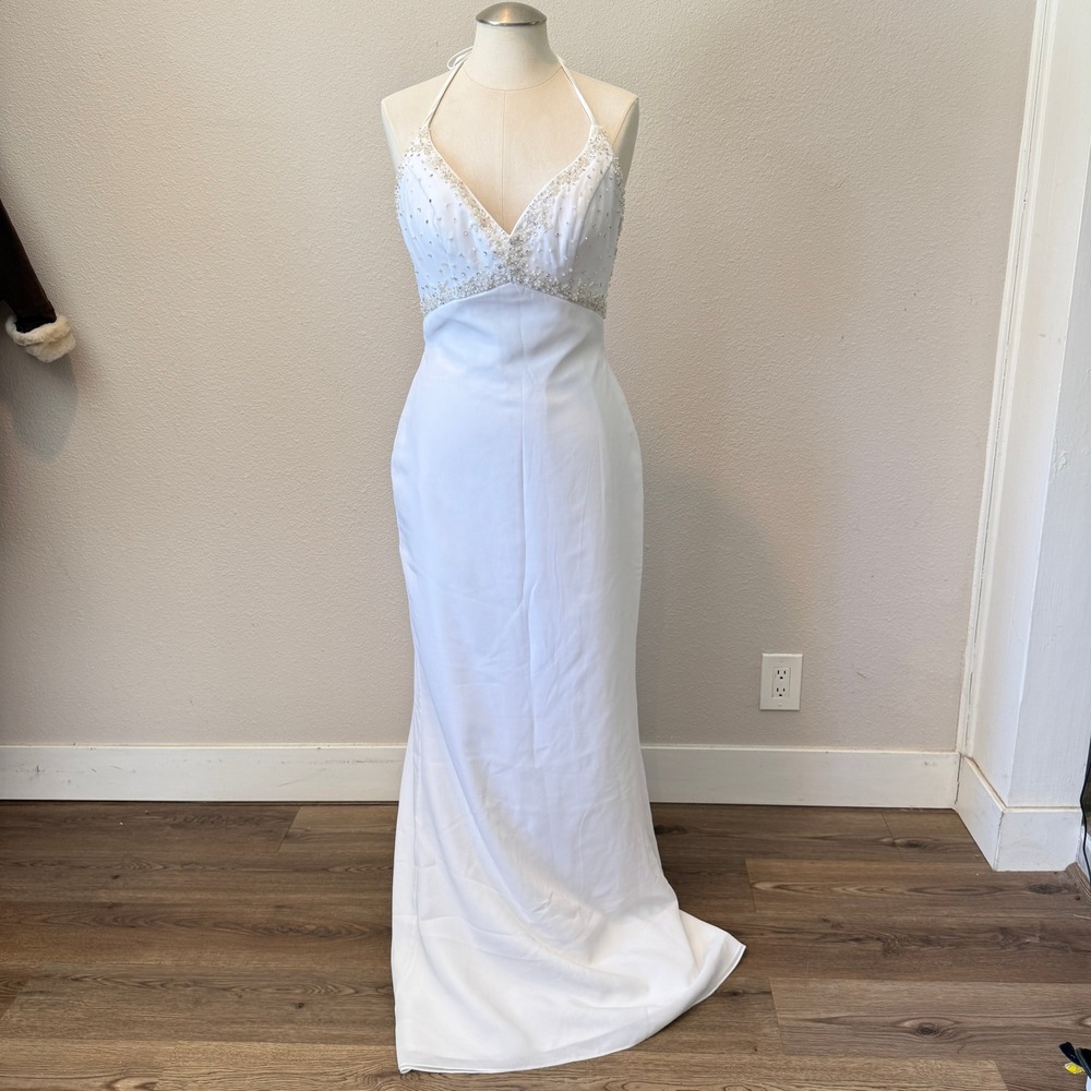 Blush Bridal (by House of Wu) Formal Gown/ Wedding Dress in Style 9553